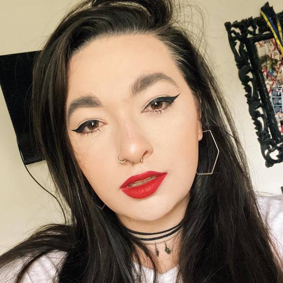 Profile Picture of Kenzie taylor Greer (@kenziegreer) on Poshmark