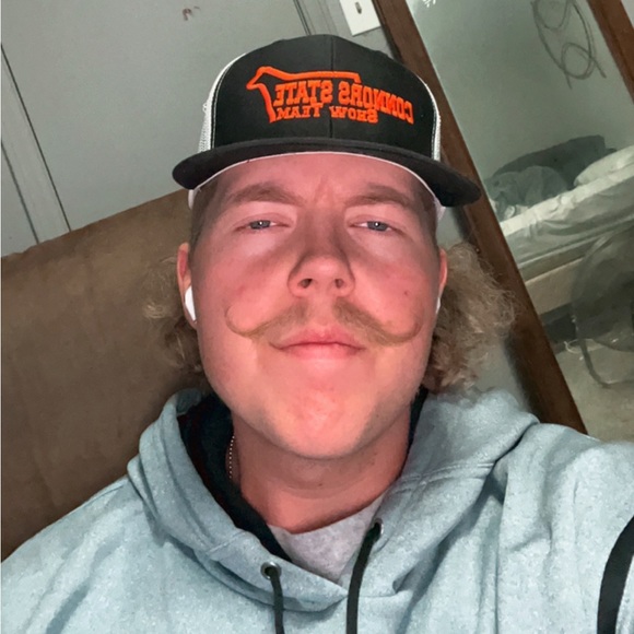 Profile Picture of Grant Remington (@grantuala05) on Poshmark