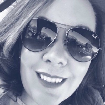 Profile Picture of Roxanne Peterson (@RPETE83) on Twitter