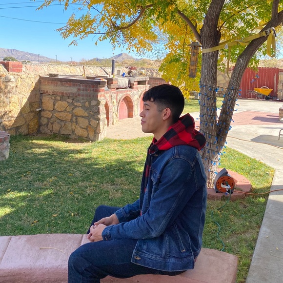 Profile Picture of Christopher Monarez (@alphamonarez) on Poshmark