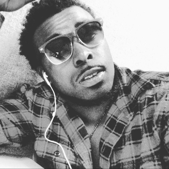 Profile Picture of Maurice Collier (@kingkelly34) on Poshmark