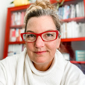 Profile Picture of Amy Gates (@amysuegates) on Youtube