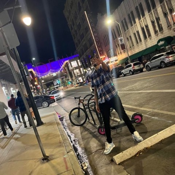 Profile Picture of David Valerio (@15davval) on Poshmark