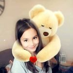 Profile Picture of Sarah Labro-Thomas (@sarahlabrothomas) on Instagram