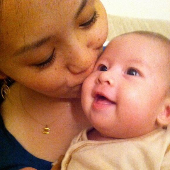 Profile Picture of Yuki Woodside (@bluesnow93) on Poshmark