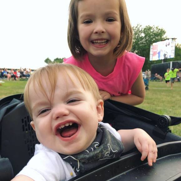 Profile Picture of Chloé Stœlting (@chlostoe) on Poshmark