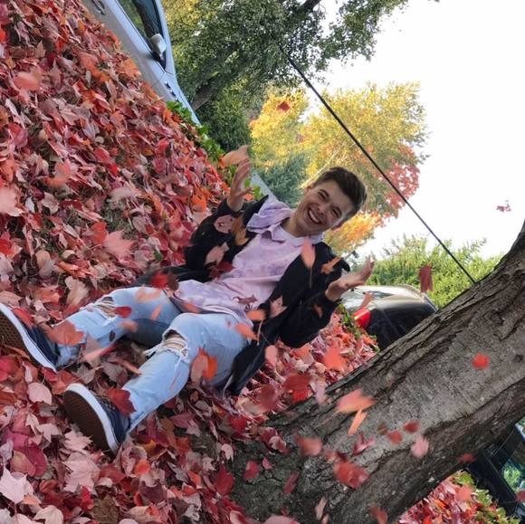 Profile Picture of Matt Emery (@emerymatt0) on Poshmark