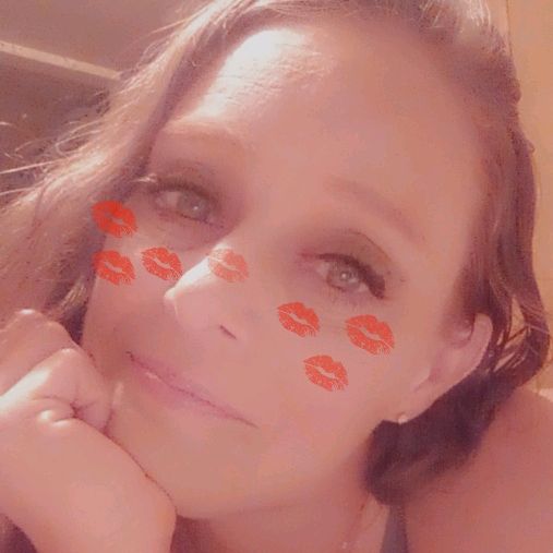 Profile Picture of Crystal Holsomback (@@crystalholsomback) on Tiktok