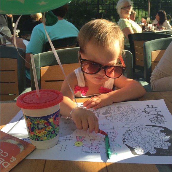 Profile Picture of Joanna Alder (@joanna_money) on Poshmark