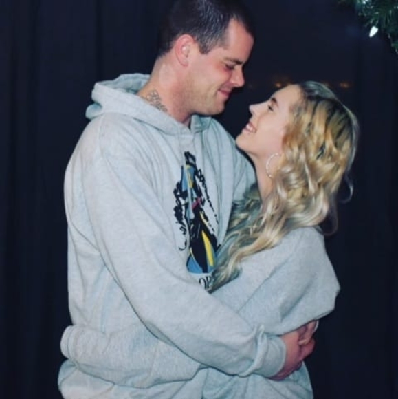 Profile Picture of Santana Manderville (@pretty_punk_ox) on Poshmark