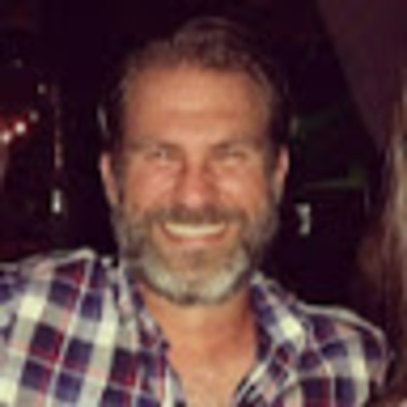 Profile Picture of Tom Suddes (@suddes24) on Poshmark