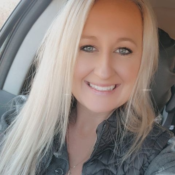 Profile Picture of Kendra Adleman (@adlemankendra) on Poshmark