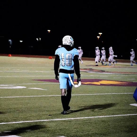 Profile Picture of Alex Jones (@alexjones996) on Poshmark