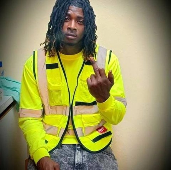 Profile Picture of Michael Tillman (@michaeltillm634) on Poshmark