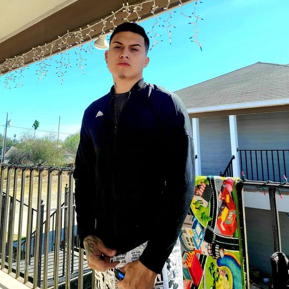 Profile Picture of Isaac Rendon (@isaacrendon203) on Poshmark