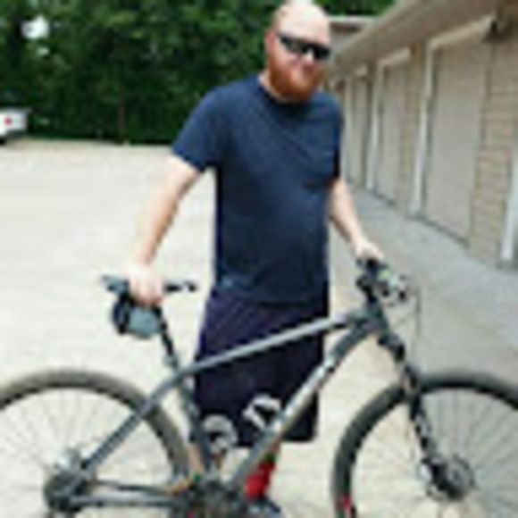 Profile Picture of Nathan Metzger (@eevilweevil) on Poshmark