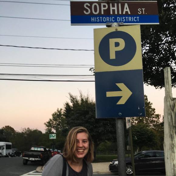 Profile Picture of Sophia Mccrimmon (@sophmccrm) on Poshmark