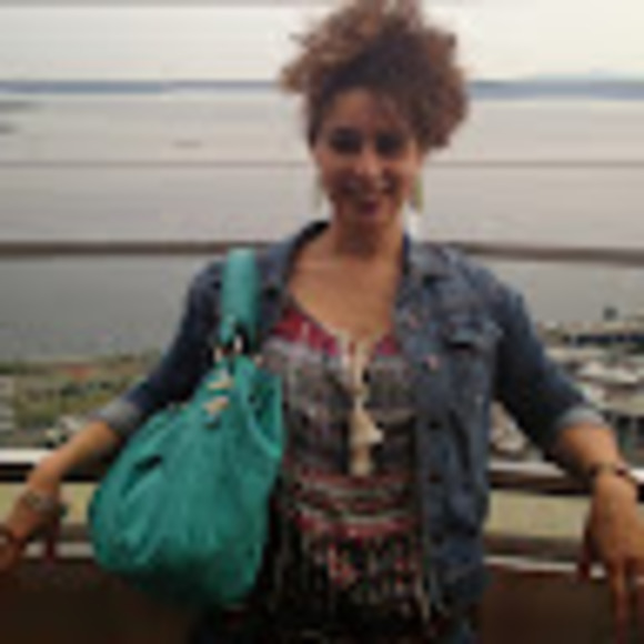 Profile Picture of Megan Jaffery (@meganjaffery) on Poshmark