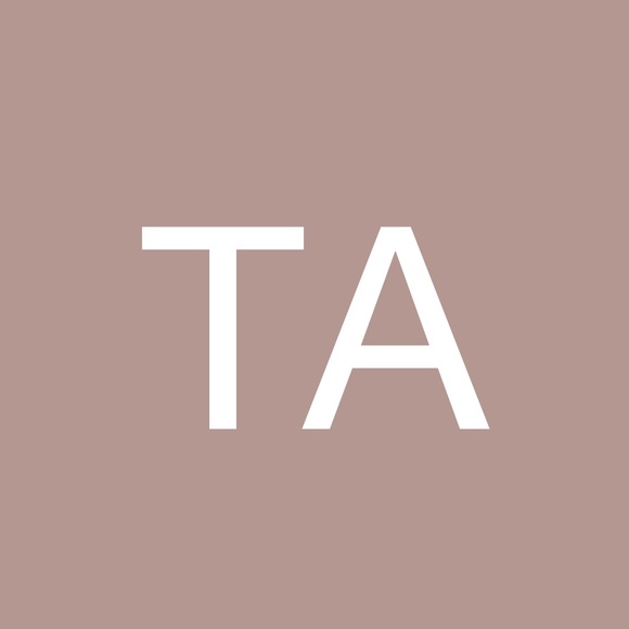 Profile Picture of Tonsure. Adagio-0z (@tonsureadagio0z) on Poshmark