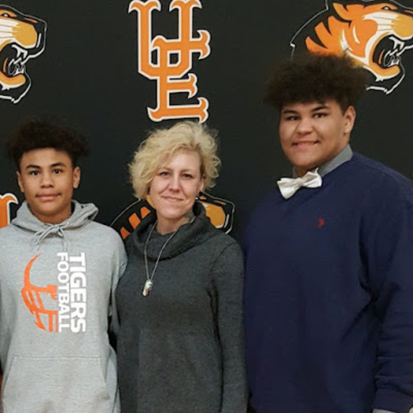 Profile Picture of Jess Hughes (@jnhalwayz) on Poshmark