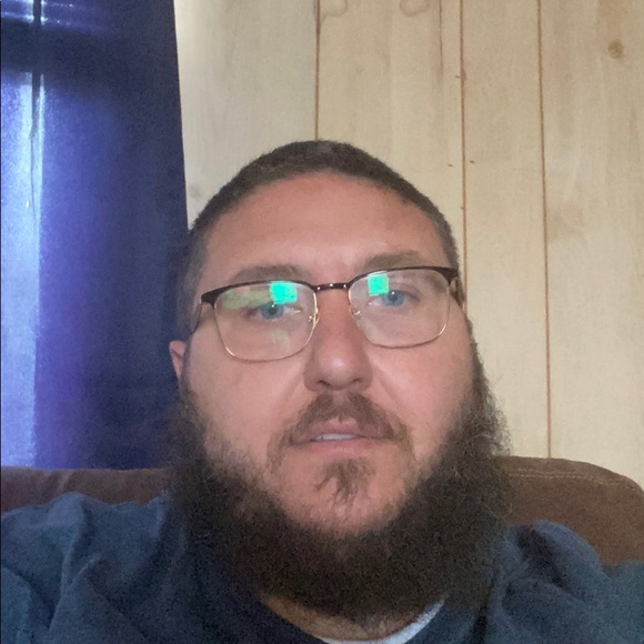 Profile Picture of Paul Fuller (@9282) on Poshmark