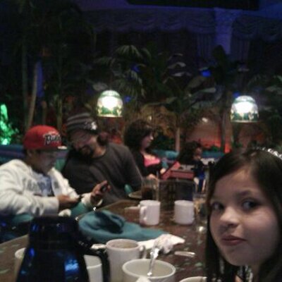 Profile Picture of Stefanie Torres (@MrsKelbch) on Twitter