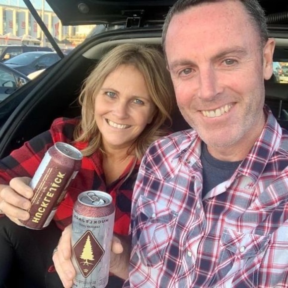 Profile Picture of Andrew Dewolfe (@wolfman21lee) on Poshmark