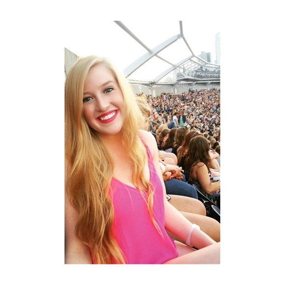 Natalie Bindler - Poshmark Profile Picture of Natalie Bindler (@natbind) on Poshmark