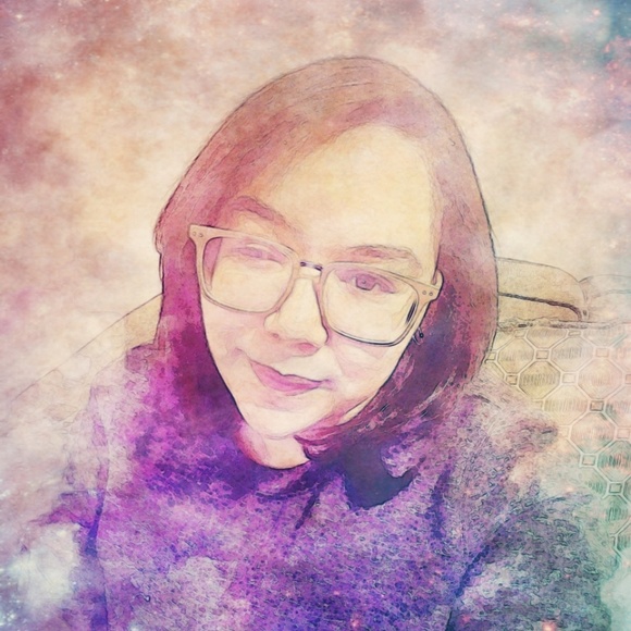 Profile Picture of Pamela Alvarez (@pamsj09) on Poshmark