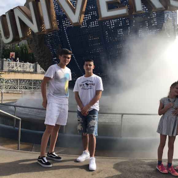 Profile Picture of Joel Peralta (@dihunatas23) on Poshmark