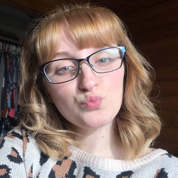 Profile Picture of Kayla Witherell (@kayla_peewee) on Poshmark