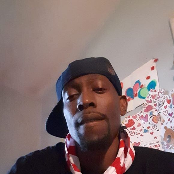 Profile Picture of Adrian Jones (@adrianjones1016) on Poshmark