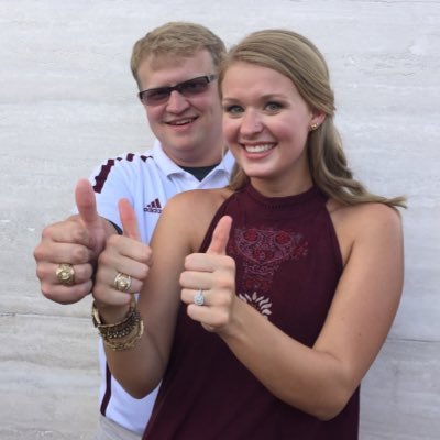 Profile Picture of Leah Grantham (@LeahdGrantham) on Twitter