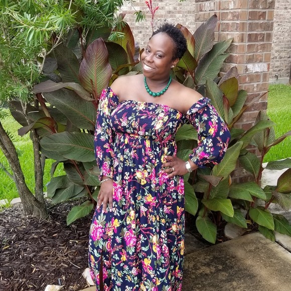 Syreeta Phillips - Poshmark Profile Picture of Syreeta Phillips (@reetaree) on Poshmark