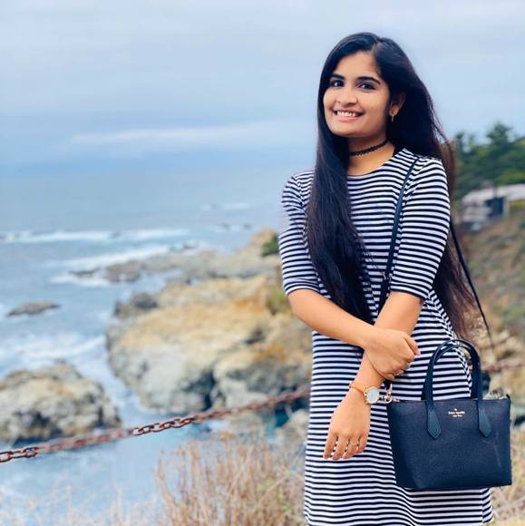 Profile Picture of Shivani Reddy (@shivanireddy114) on Poshmark
