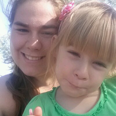 Profile Picture of Jessica Vestering (@jessicadawn0947) on Twitter