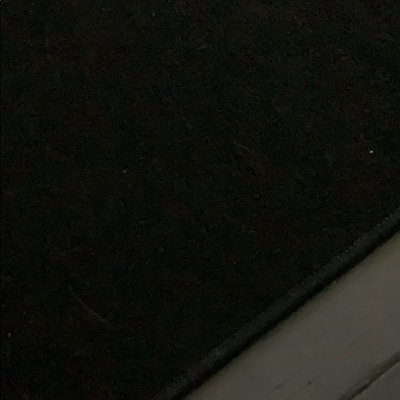 Profile Picture of Olivia Crain (@oliviacrain) on Poshmark