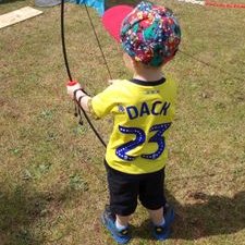 Profile Picture of Roverstilidie (@ChrisHeyes9) on Twitter