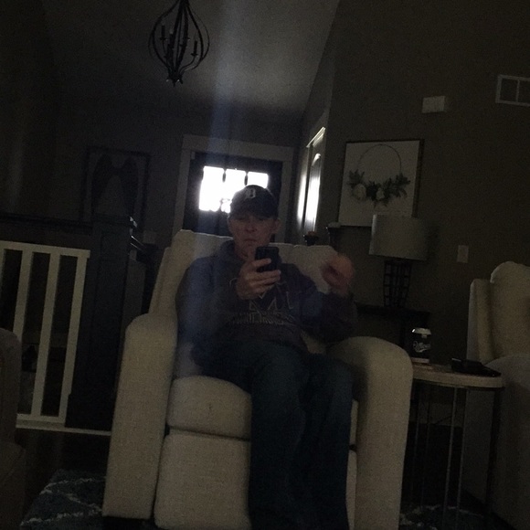 Profile Picture of Evan Duvall (@evan_duvall) on Poshmark