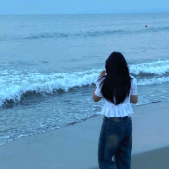 Profile Picture of crystal (@crystalrv_) on Tiktok