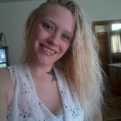 Profile Picture of Sarah Welker (@FlowerBaby69) on Twitter