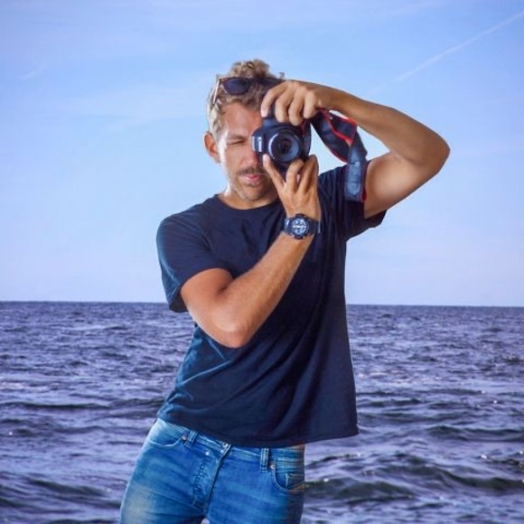 Profile Picture of Brendan Pike (@brendanpike) on Poshmark