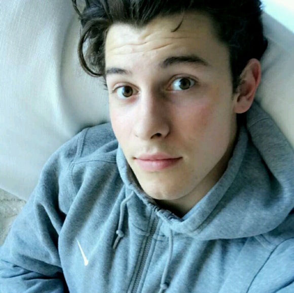 Profile Picture of Bryee Lynn (@bryeelynn13) on Poshmark