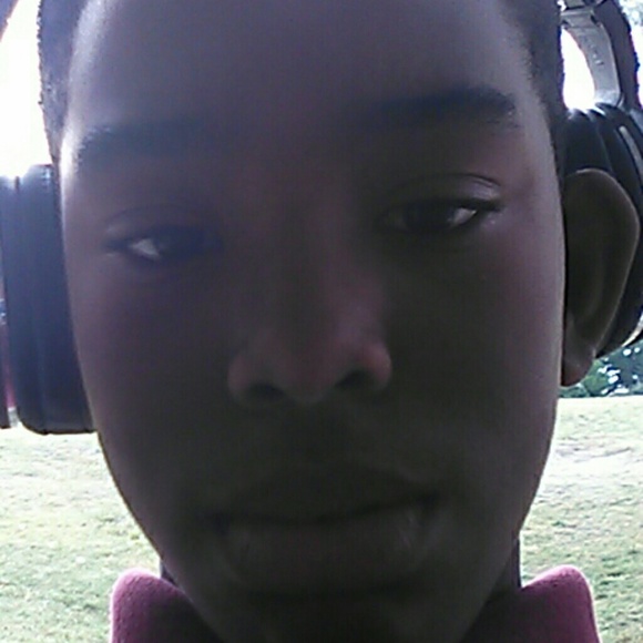 Profile Picture of Xavier Phillips (@xboogy) on Poshmark