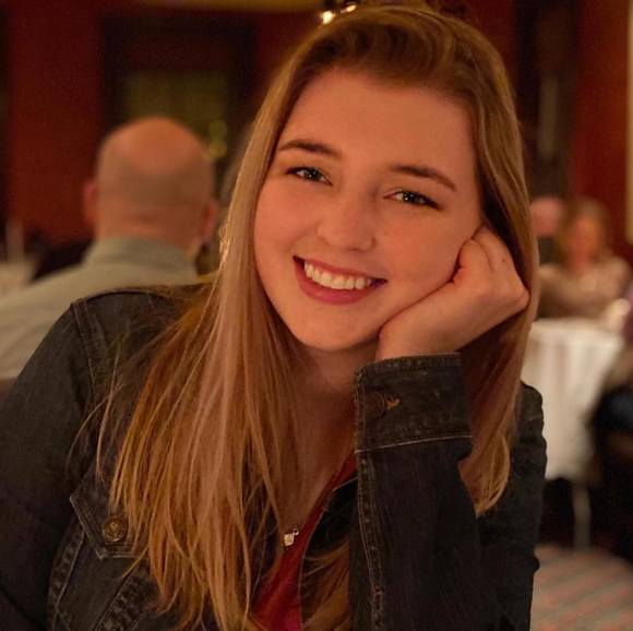 Profile Picture of Eleanor James (@ejames97) on Poshmark