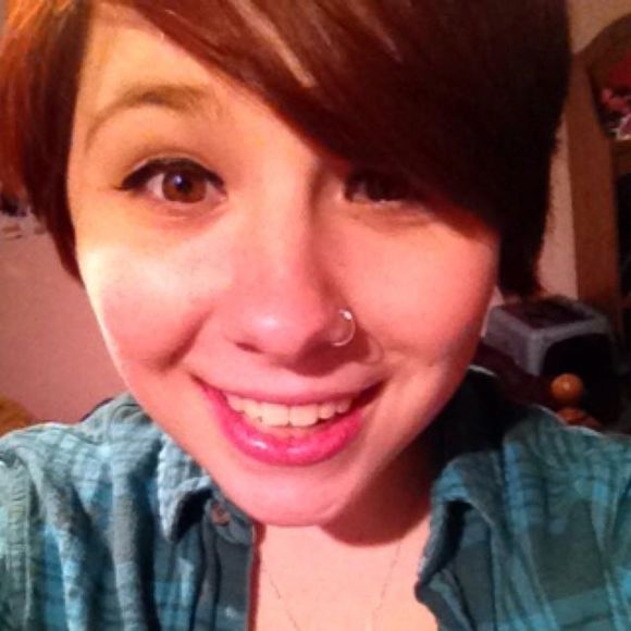 Profile Picture of Taylor Rickaby (@tater_tot1295) on Poshmark