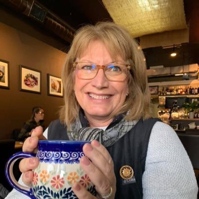 Profile Picture of Lisa Fletcher (@lisafletch3) on Twitter