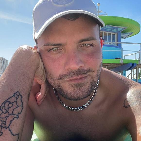 Profile Picture of Franco Polar (@boonekyser) on Poshmark