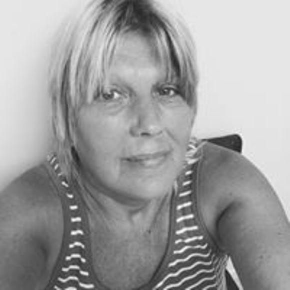 Profile Picture of Donna Campbell (@patchescamp) on Poshmark