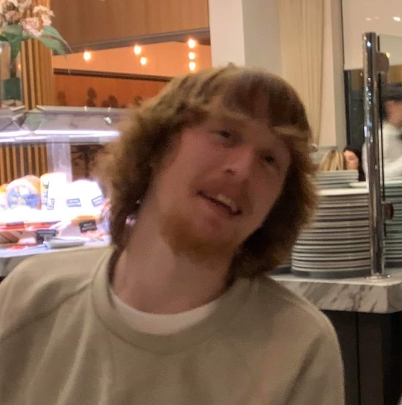 Profile Picture of Scott Arnoff (@heyscarnold) on Poshmark